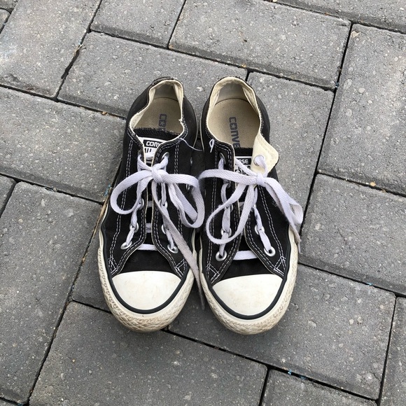 black and white converse size 4